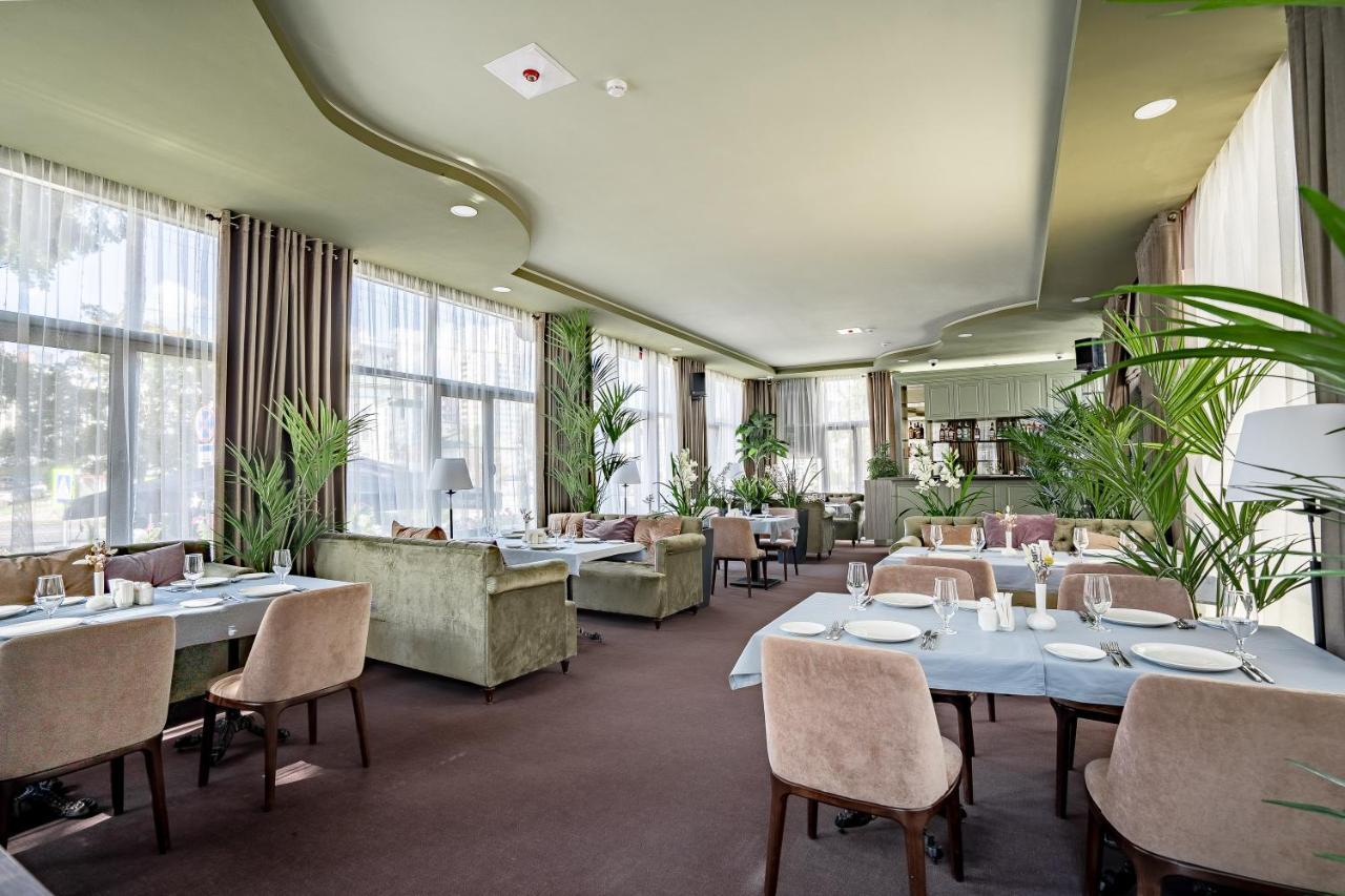 Imperial Palace Hotel 明斯克 外观 照片